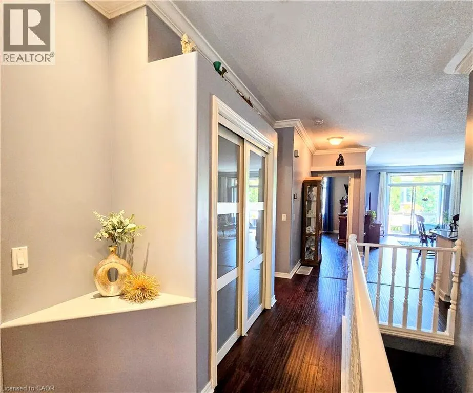 20 ISHERWOOD Avenue Unit# 116, #116