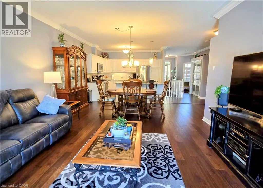 20 ISHERWOOD Avenue Unit# 116, #116