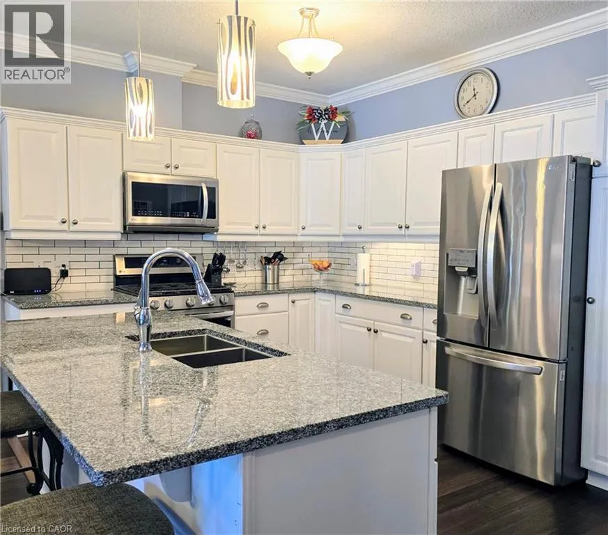 20 ISHERWOOD Avenue Unit# 116, #116