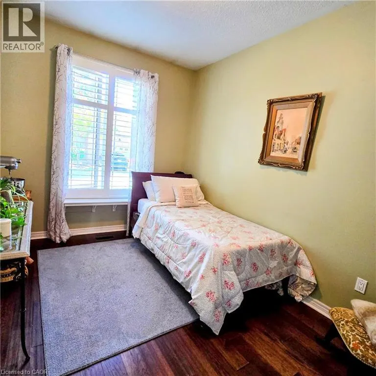 20 ISHERWOOD Avenue Unit# 116, #116