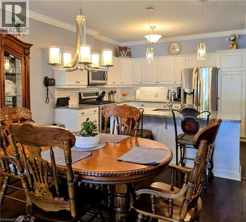 20 ISHERWOOD Avenue Unit# 116, #116