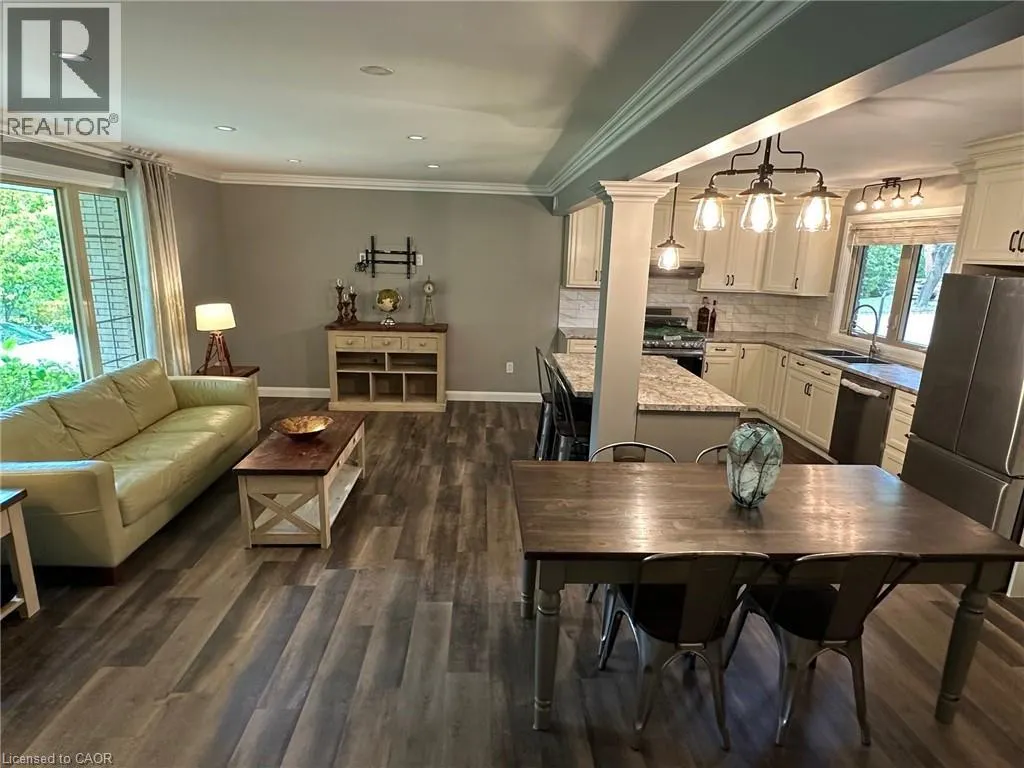 12 SUNSET Drive