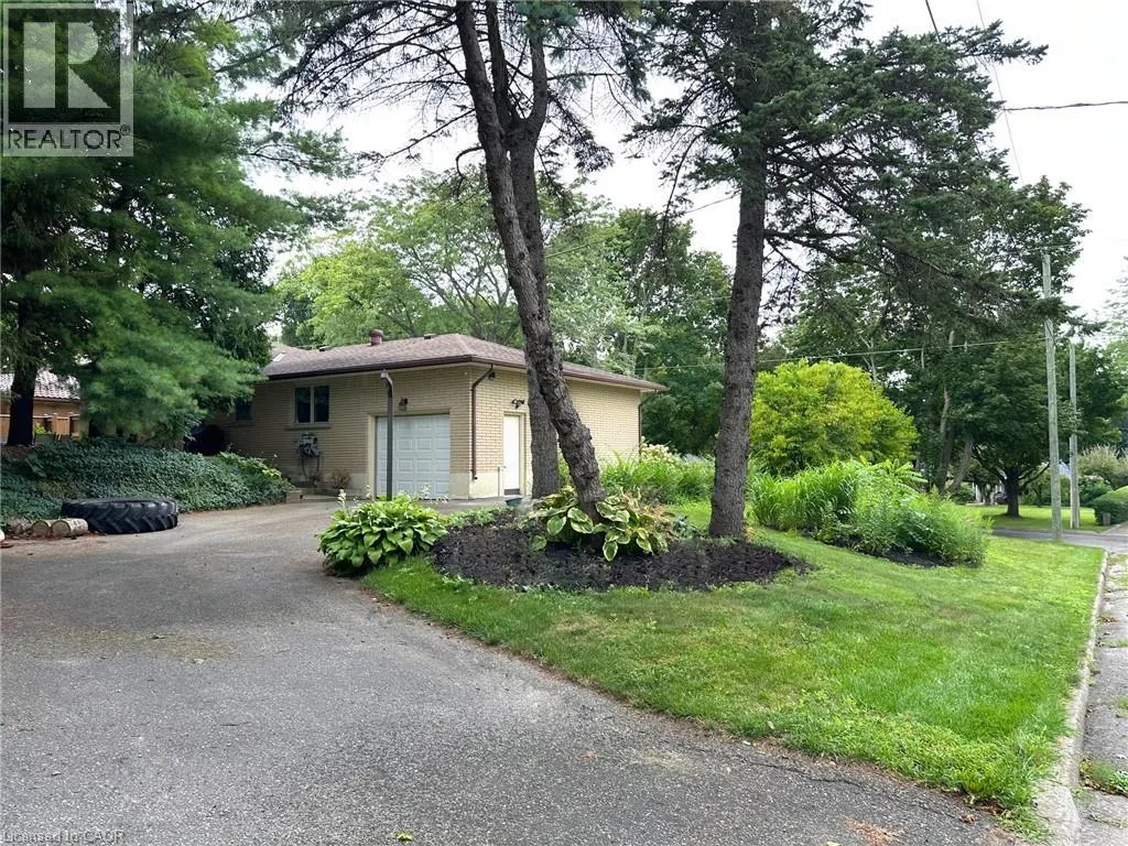 12 SUNSET Drive
