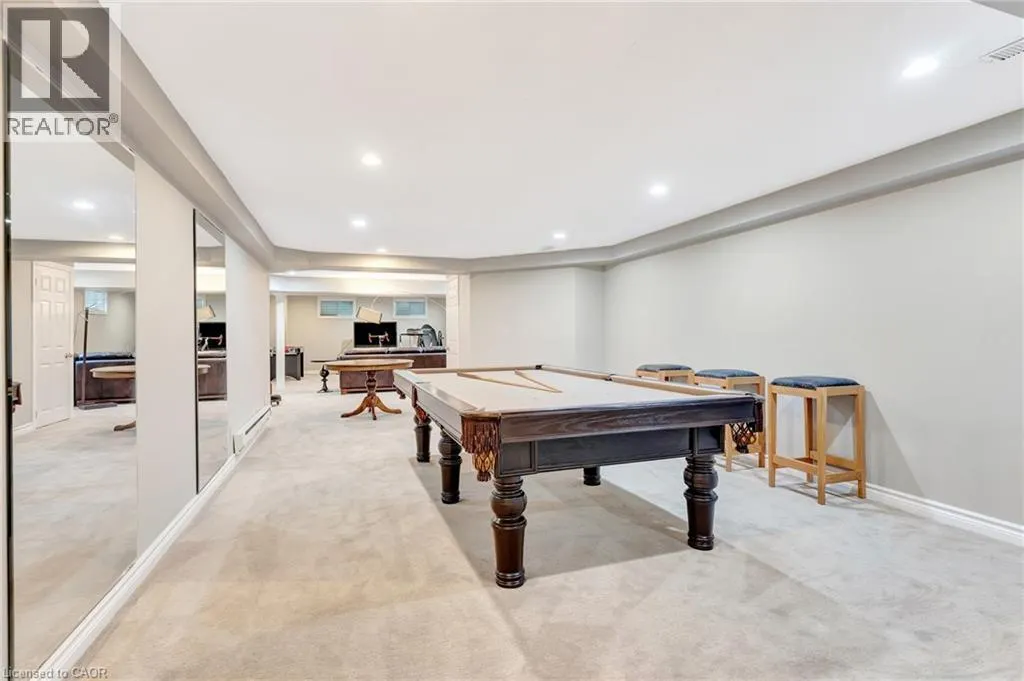 22 DEERPATH Court