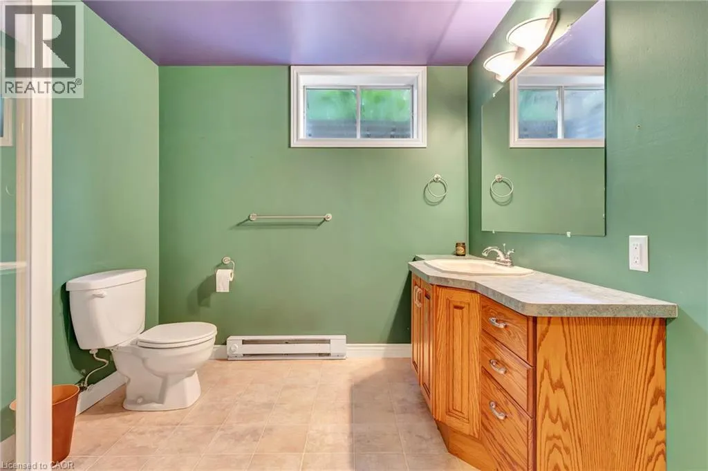 22 DEERPATH Court