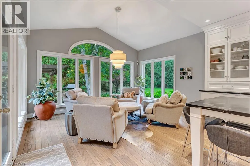 22 DEERPATH Court