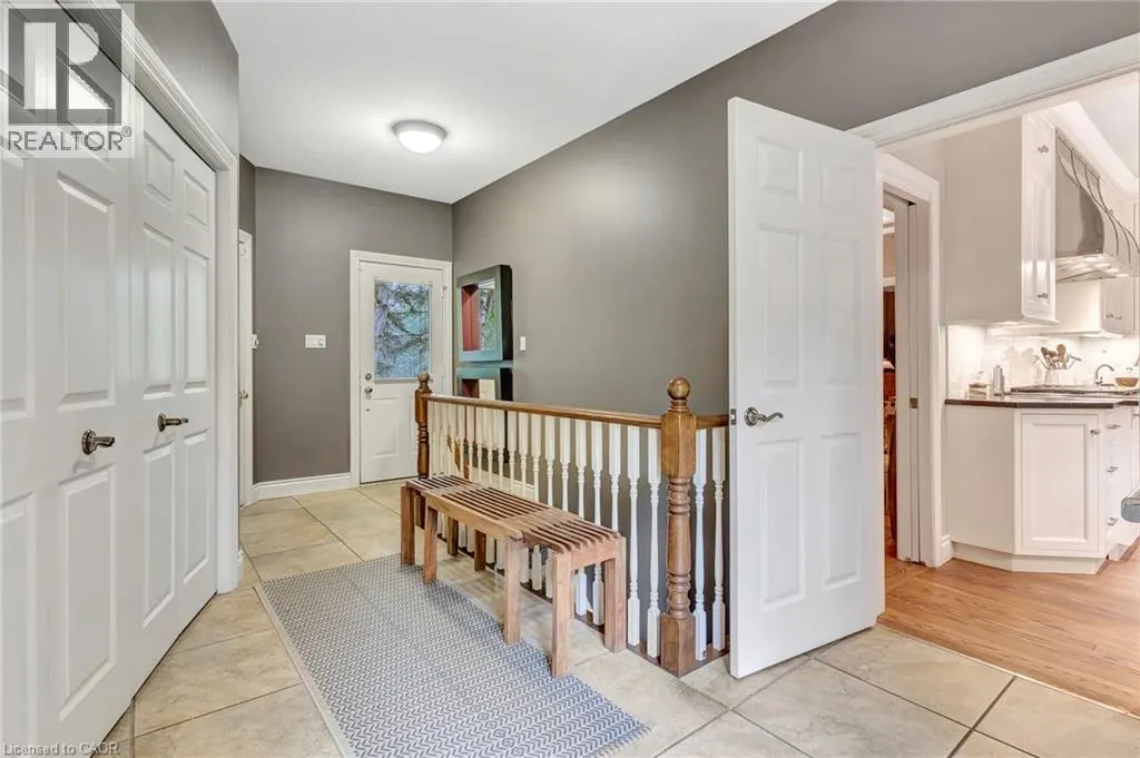 22 DEERPATH Court