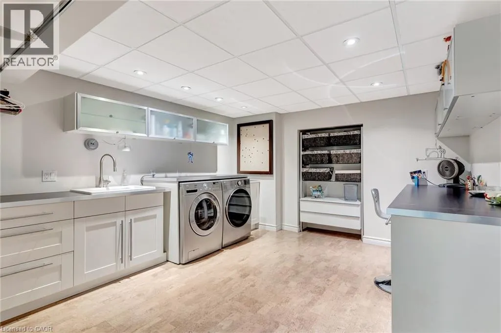 22 DEERPATH Court