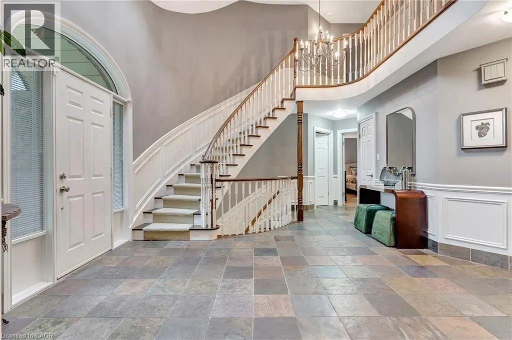 22 DEERPATH Court
