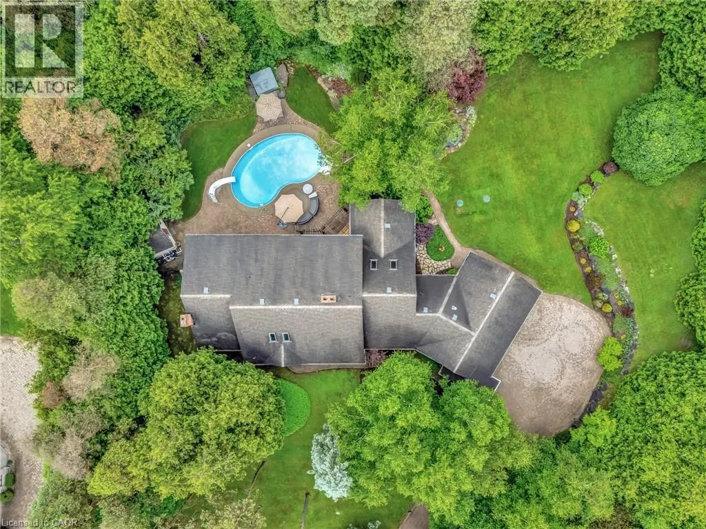 22 DEERPATH Court