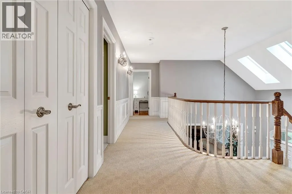 22 DEERPATH Court