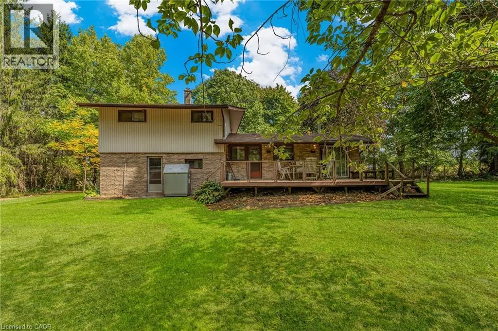 927 WAINFLEET/DUNNVILLE TOWNLINE Road