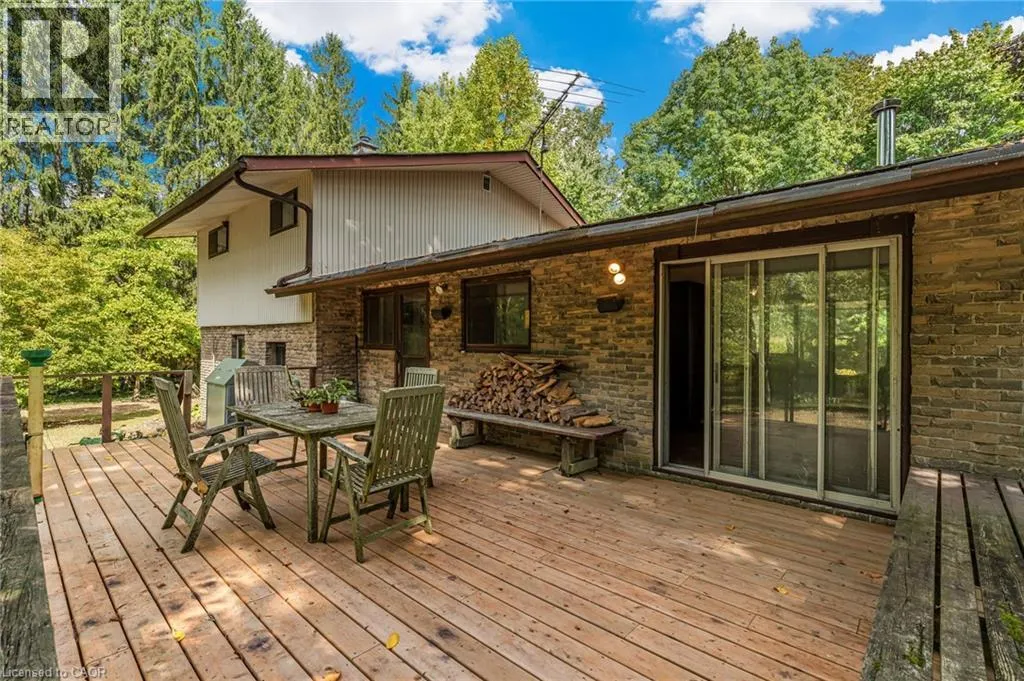 927 WAINFLEET/DUNNVILLE TOWNLINE Road