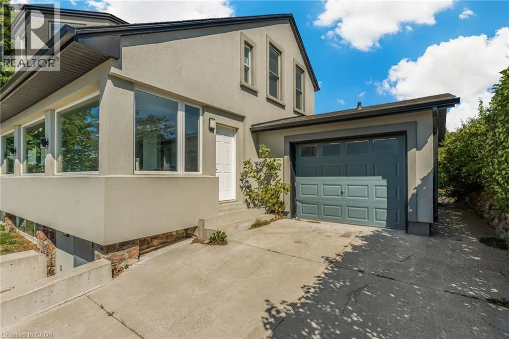 2952 NORTHSHORE Drive