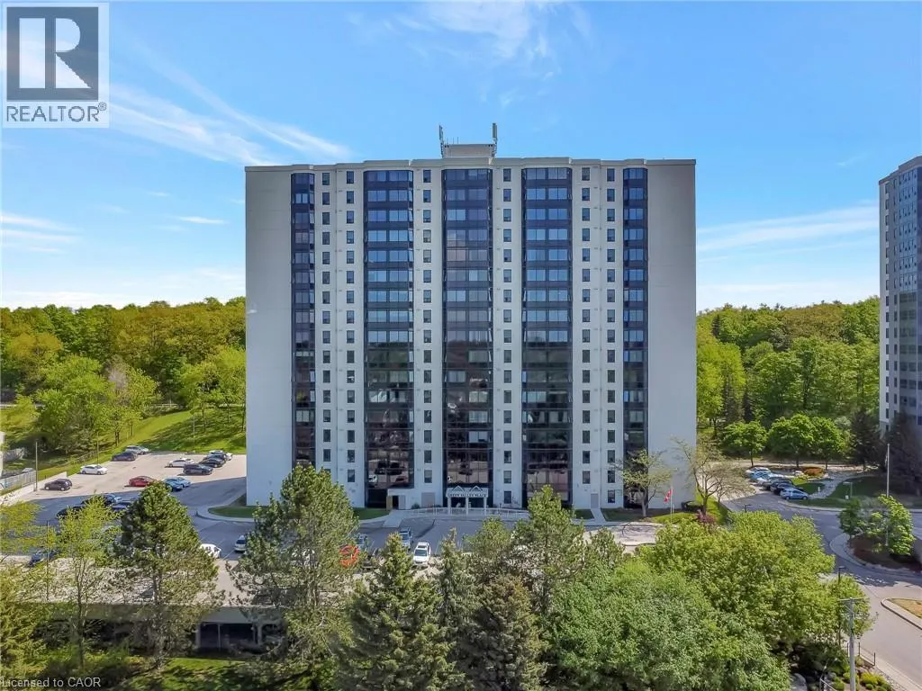 35 GREEN VALLEY Drive Unit# 902, #902