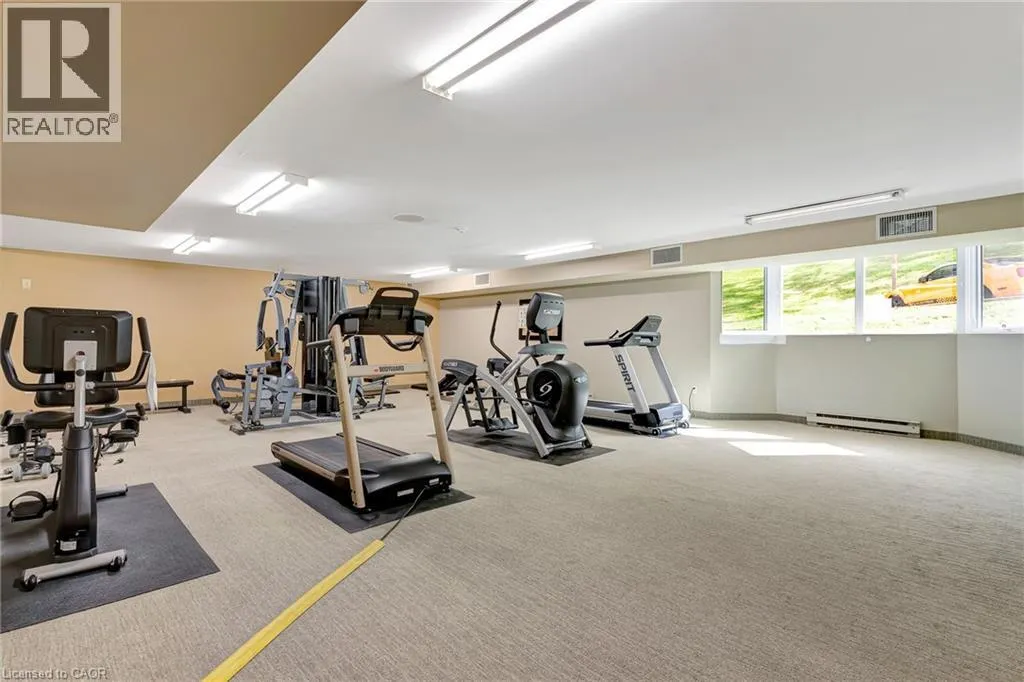 35 GREEN VALLEY Drive Unit# 902, #902