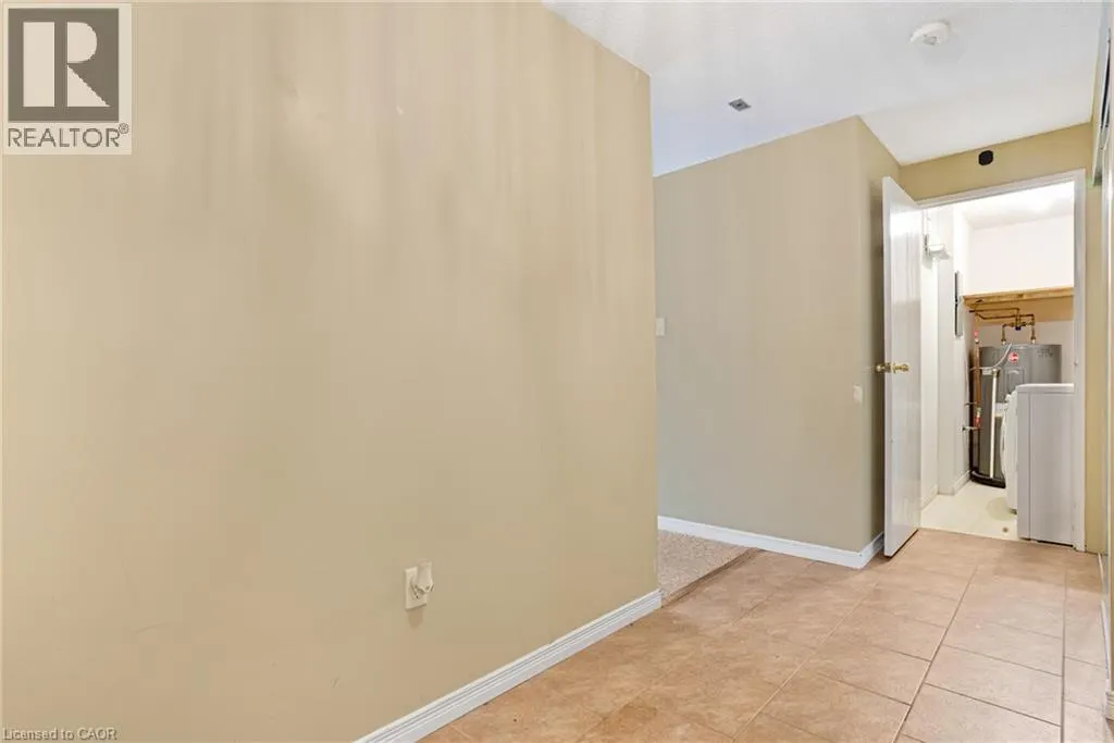 35 GREEN VALLEY Drive Unit# 902, #902