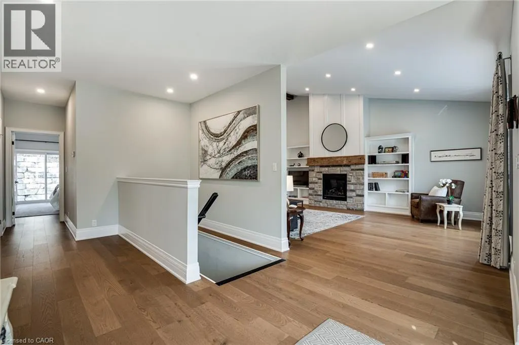 14 SULLIVAN'S Lane