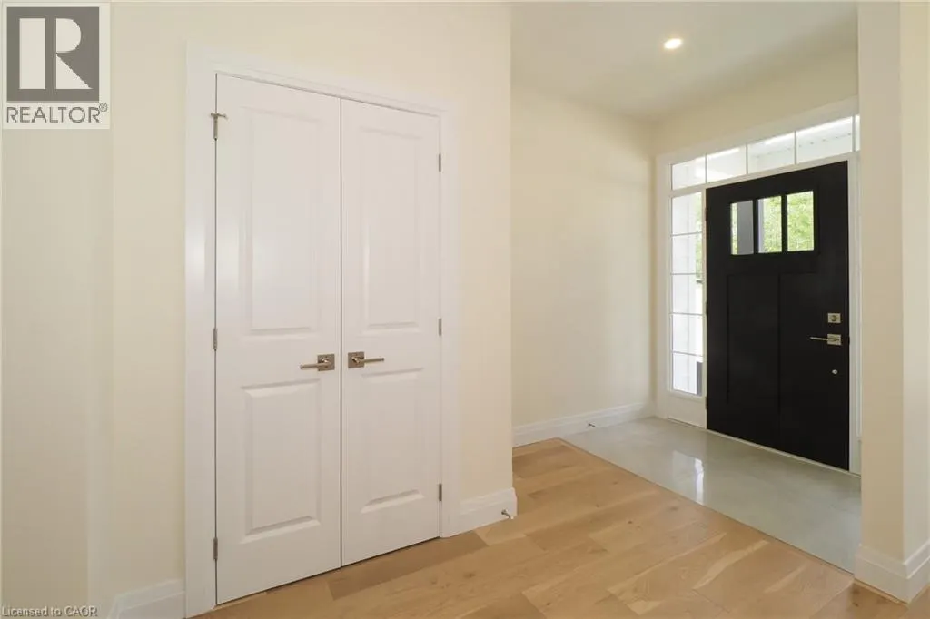220 JEFFREY Place