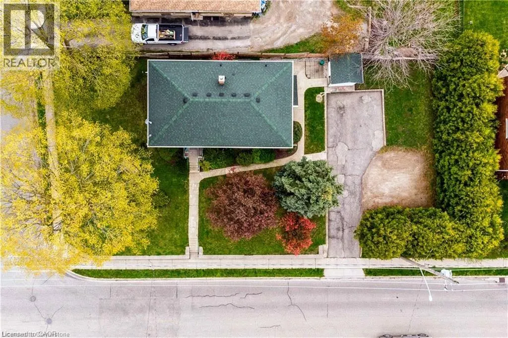 89 ELGIN Street N Unit# B, #B