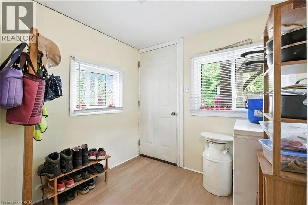 98 TUXEDO Avenue N