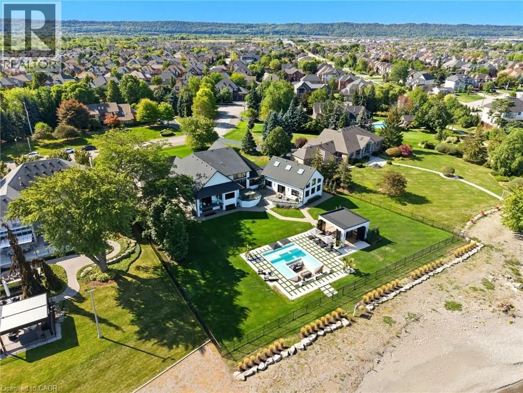 9 LOCHSIDE Drive