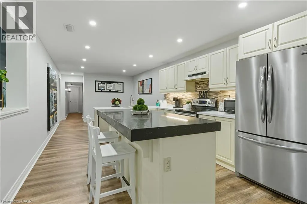 9 LOCHSIDE Drive
