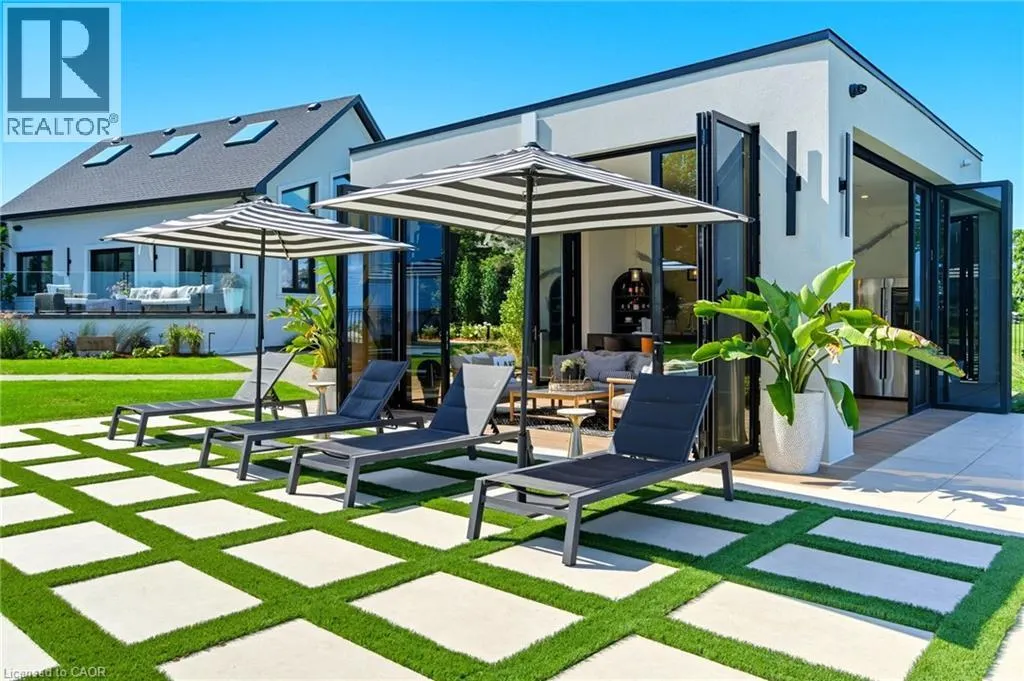 9 LOCHSIDE Drive