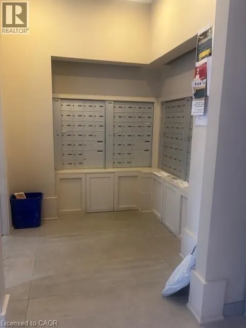 4040 UPPER MIDDLE Road Unit# 101, #101