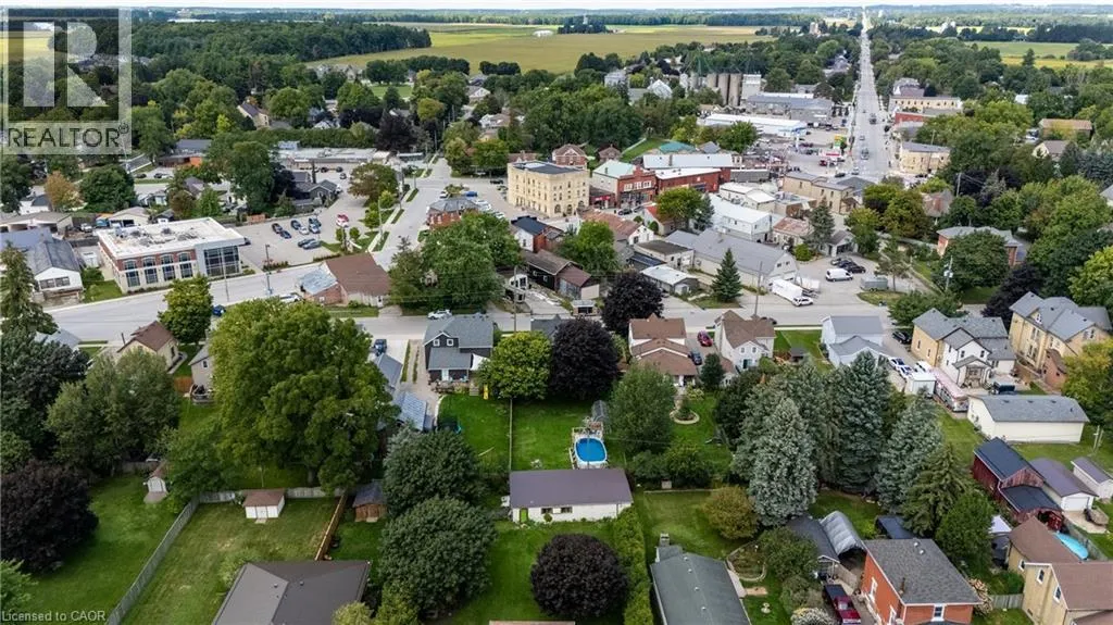 37 DECEW Street W