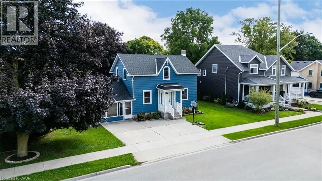 37 DECEW Street W