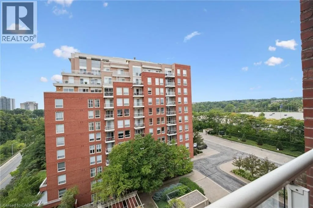 60 OLD MILL Road Unit# 704, #704