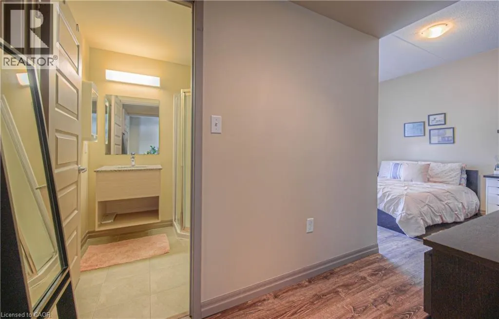 8 HICKORY Street W Unit# 302, #302