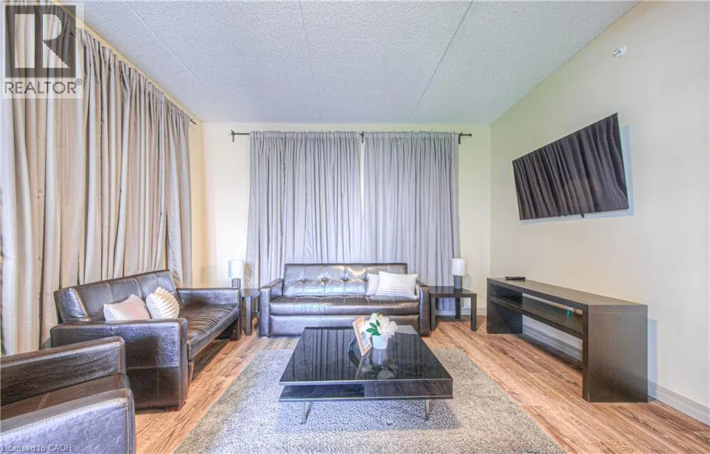 8 HICKORY Street W Unit# 302, #302