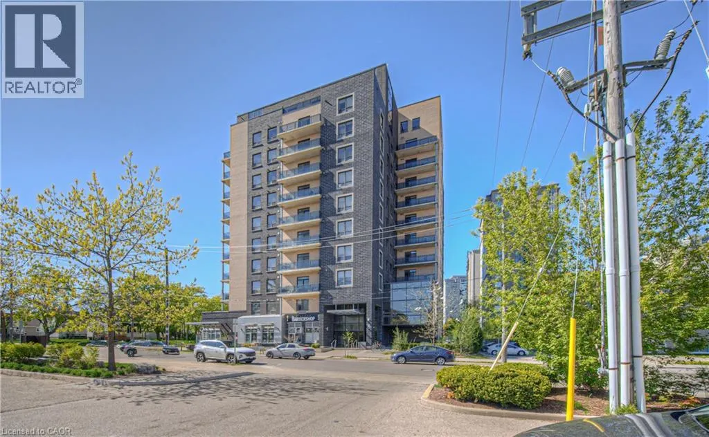 8 HICKORY Street W Unit# 302, #302