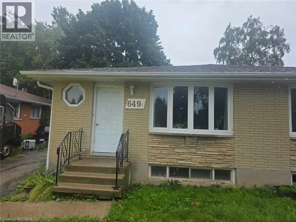 649 SILVERBIRCH Road Unit# A, #A