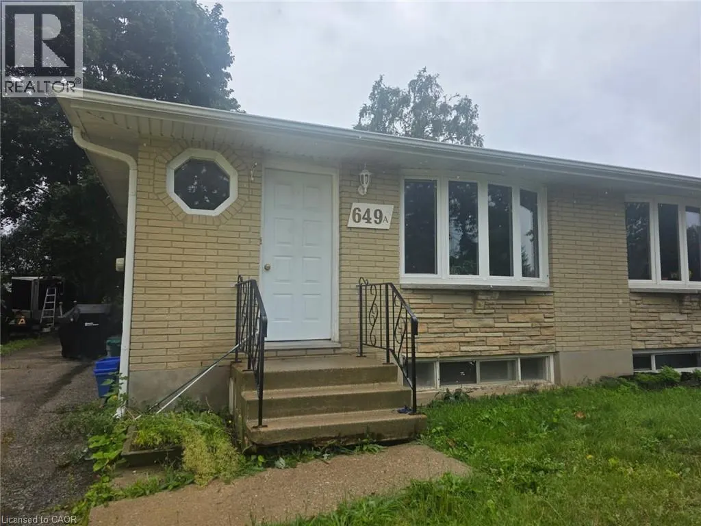 649 SILVERBIRCH Road Unit# A, #A