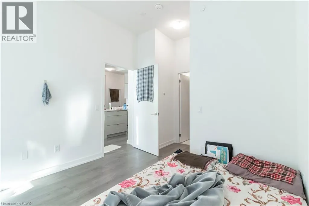 55 DUKE Street W Unit# 2401, #2401