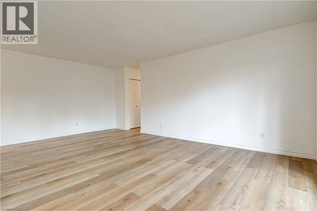 283 FAIRWAY Road N Unit# 405, #405