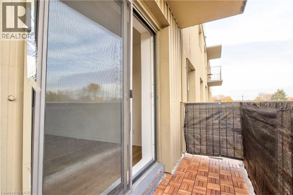 283 FAIRWAY Road N Unit# 405, #405