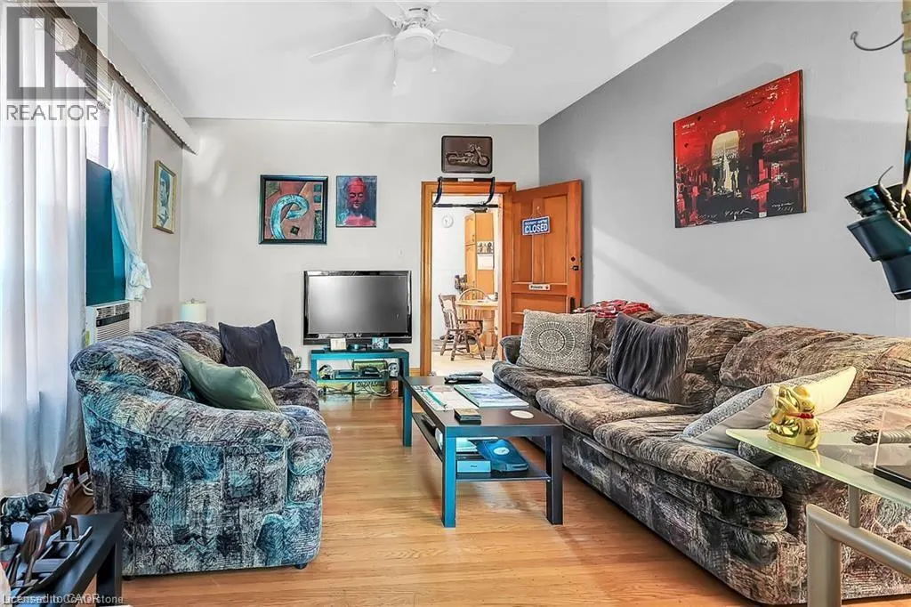 49 EAST BEND Avenue S