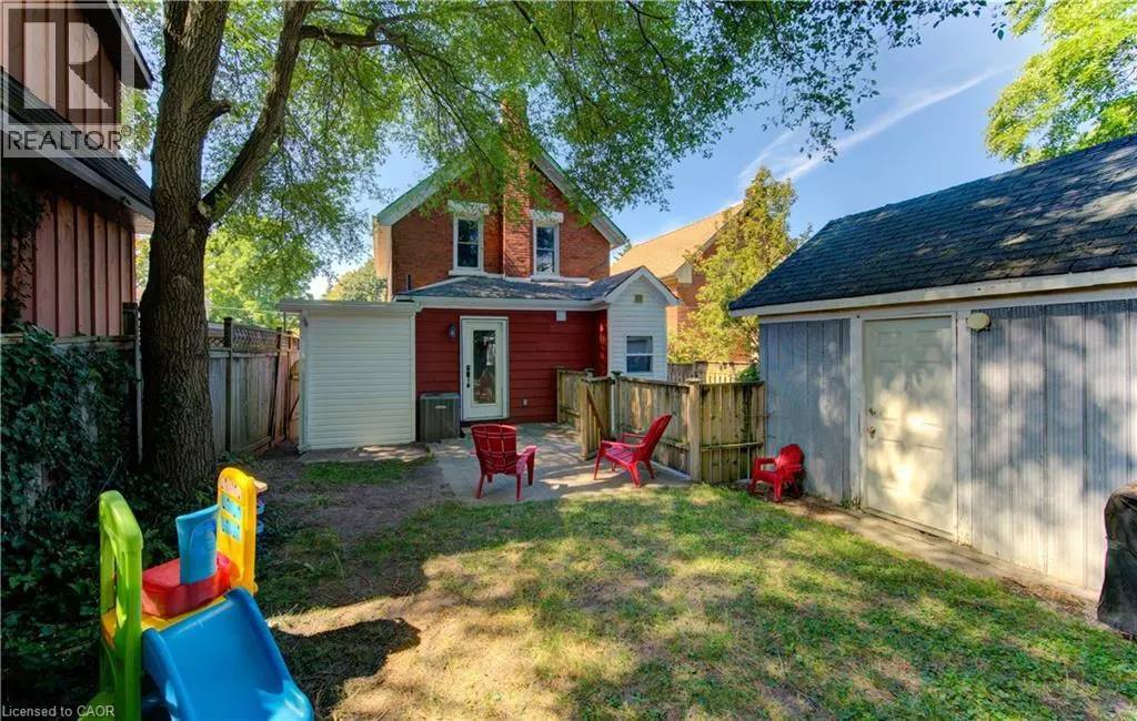 88 DEKAY Street