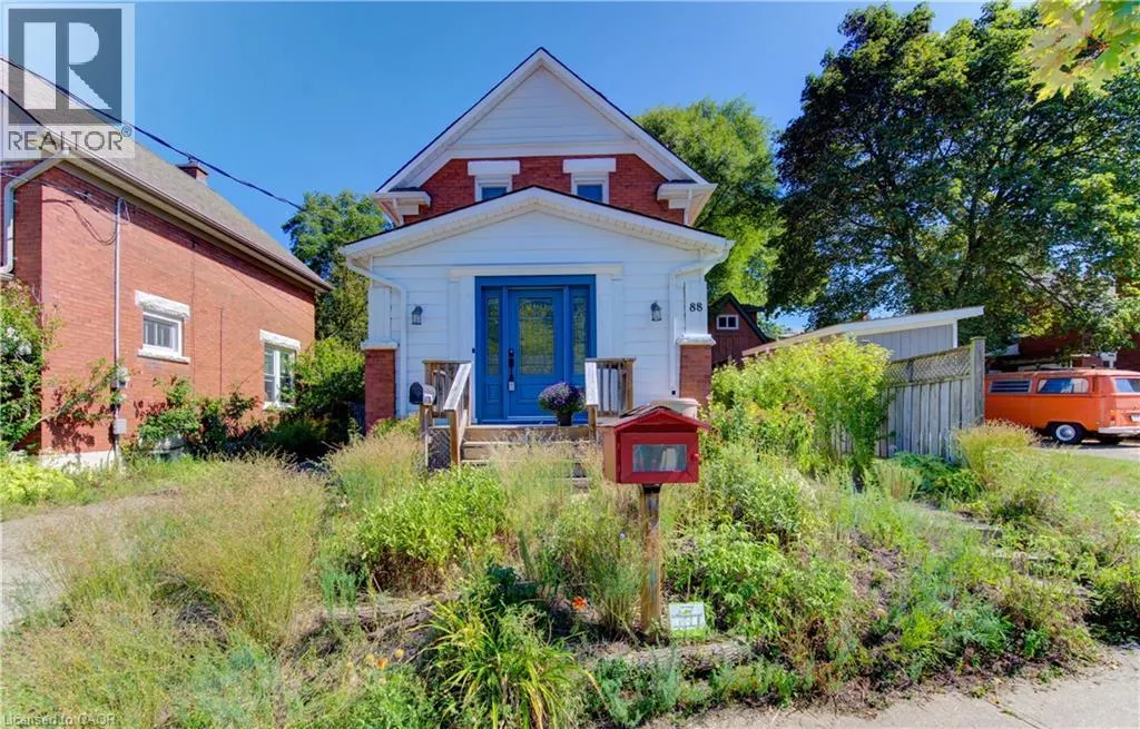 88 DEKAY Street