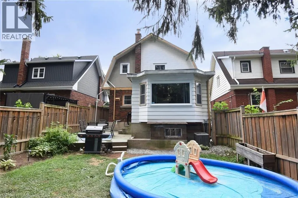 326 DARLING Street