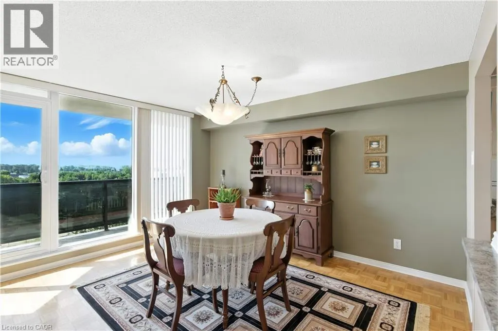 9 BONHEUR Court Unit# 807, #807