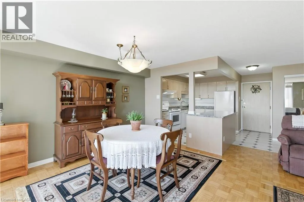 9 BONHEUR Court Unit# 807, #807