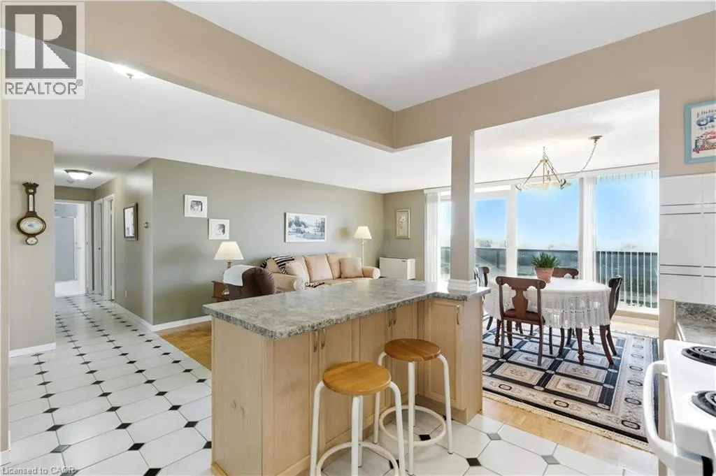 9 BONHEUR Court Unit# 807, #807