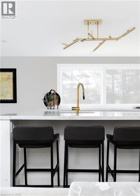 2872 MUSKOKA ROAD 118 W