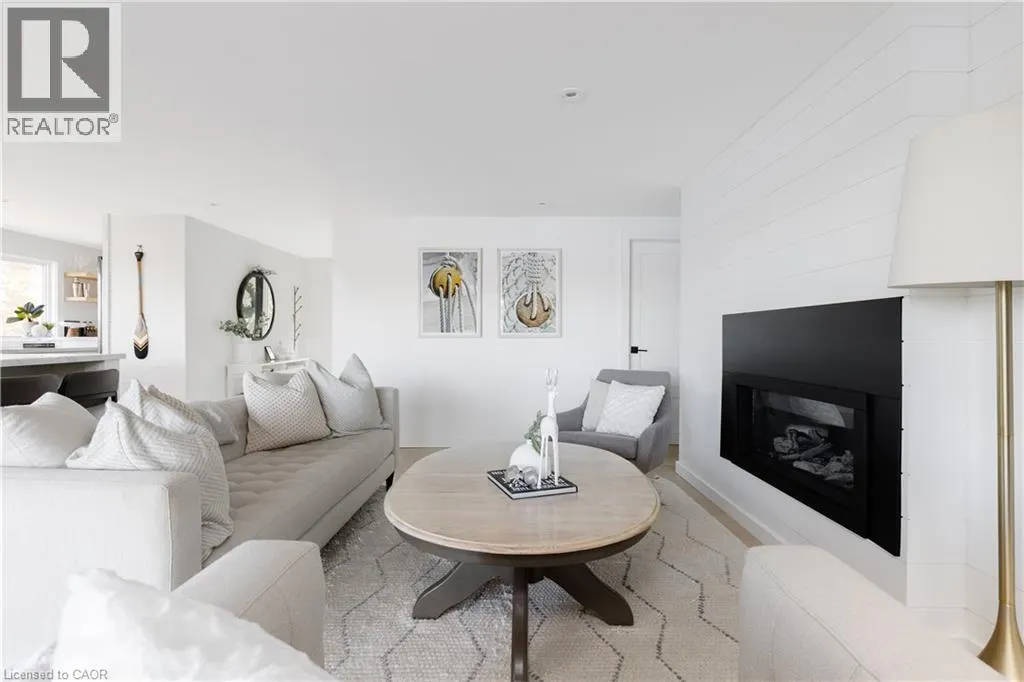 2872 MUSKOKA ROAD 118 W
