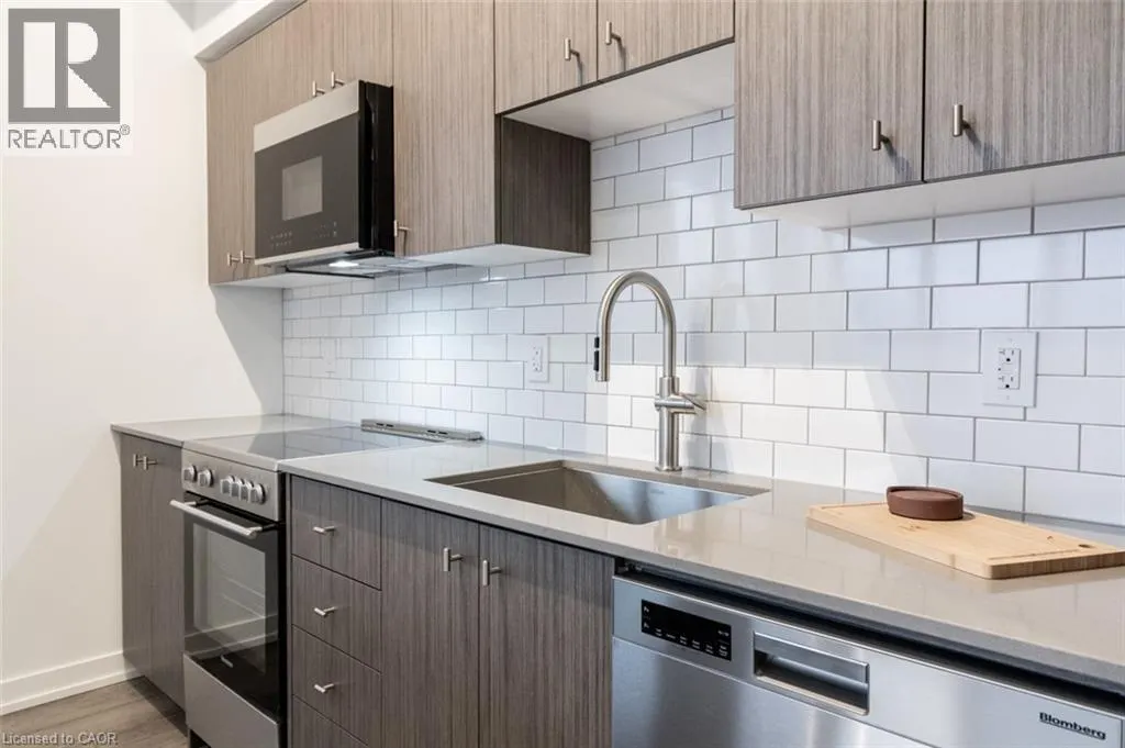 5 WELLINGTON Street S Unit# 303, #303